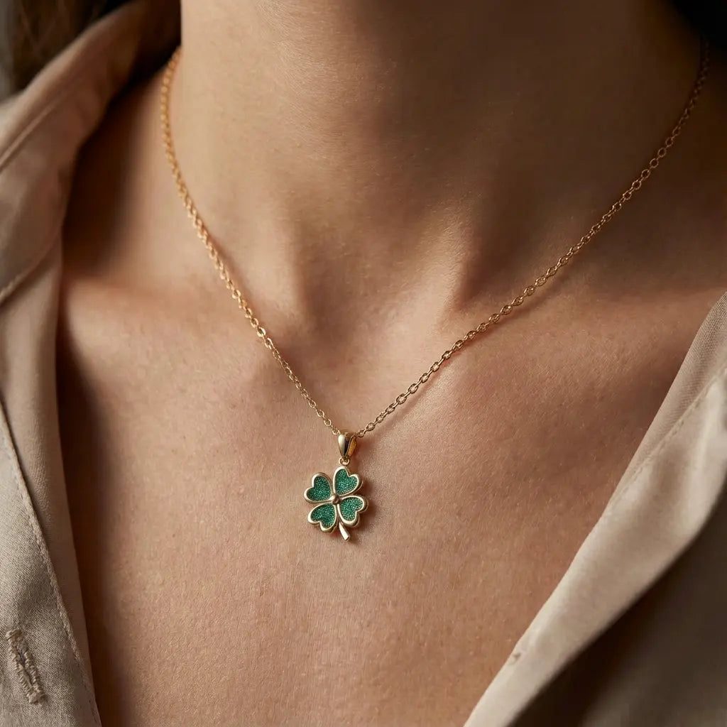 Collier Porte Bonheur Trèfle à 4 feuilles Orange – Bijoux Froehly