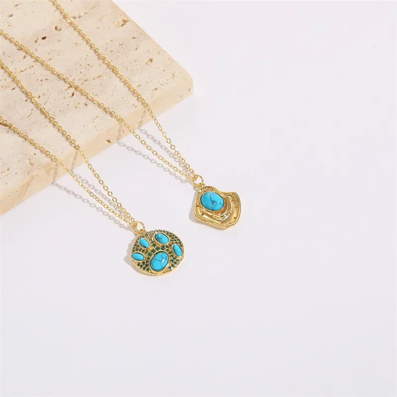 Collier rond et géométrique en turquoise