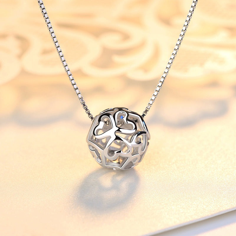 Collier boule de cœurs