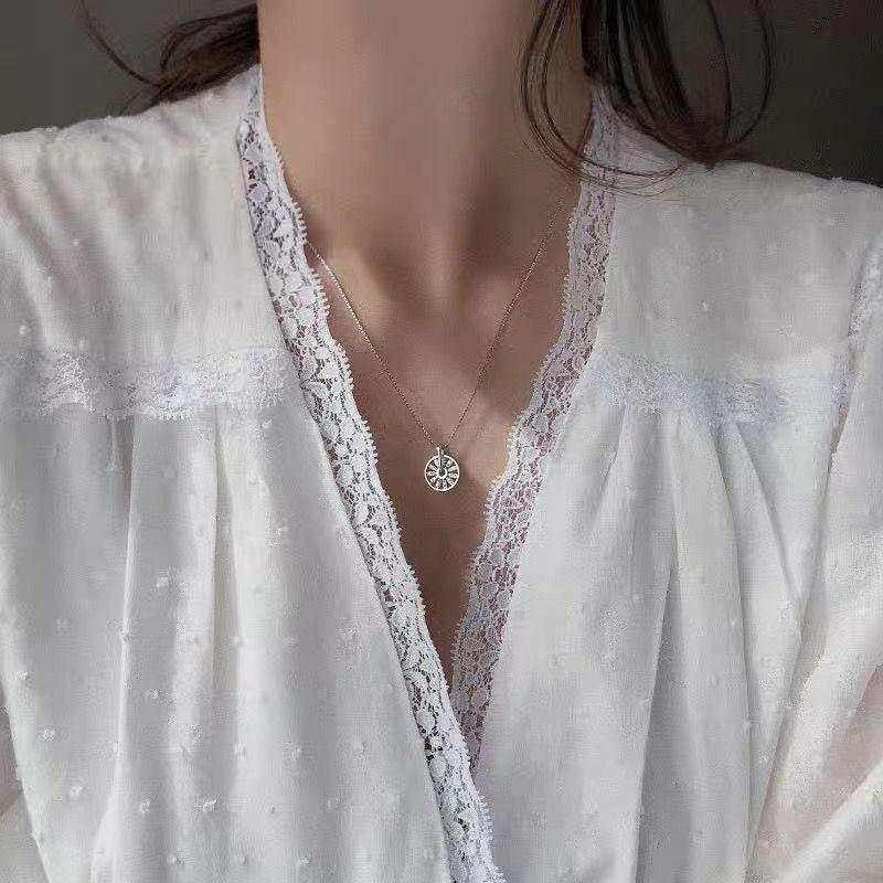 Collier boussole femme scintillant