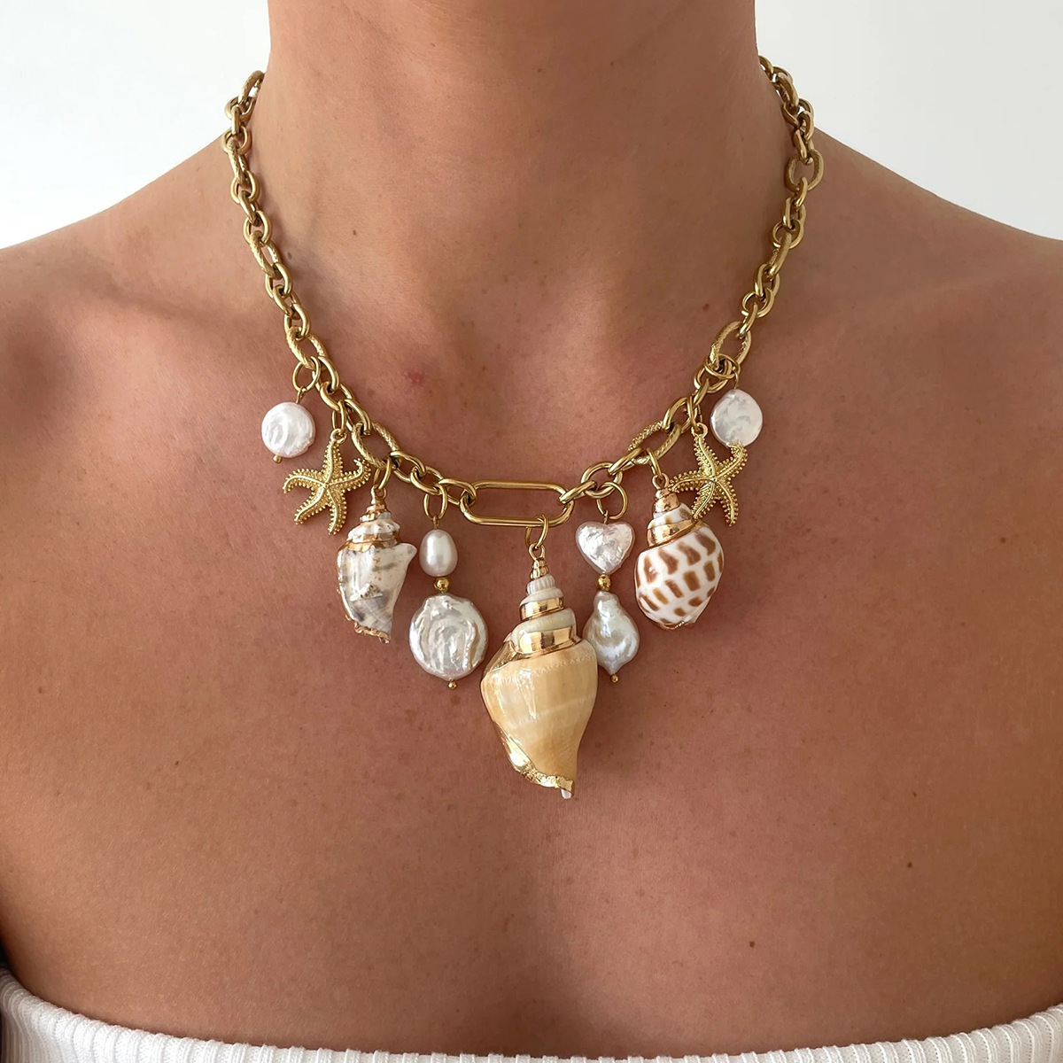 Collier pampilles coquillages et perles