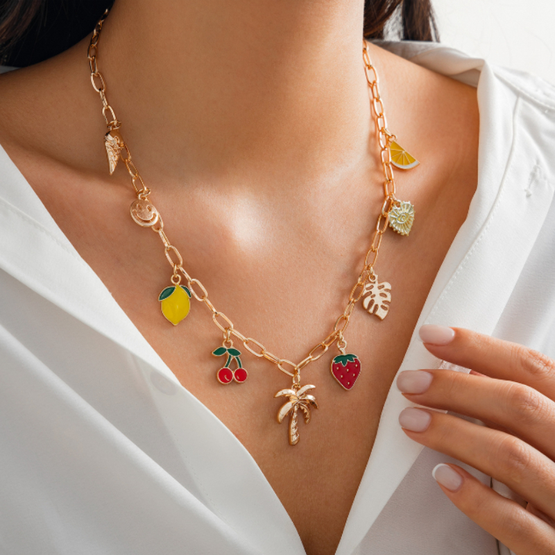 Collier pampilles doré fruits