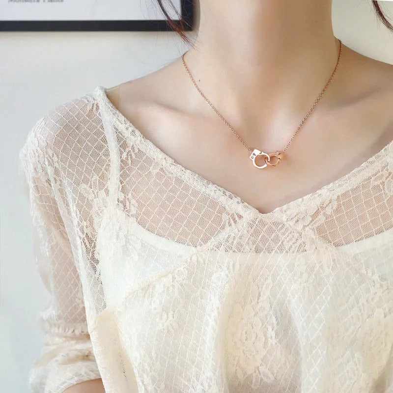 Collier menotte en acier