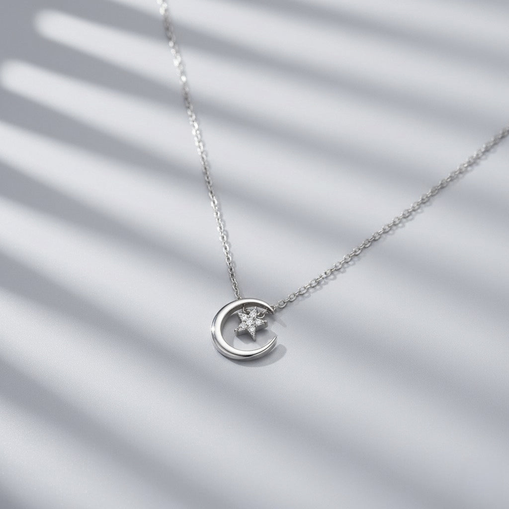 Collier étoile et lune avec Zircons
