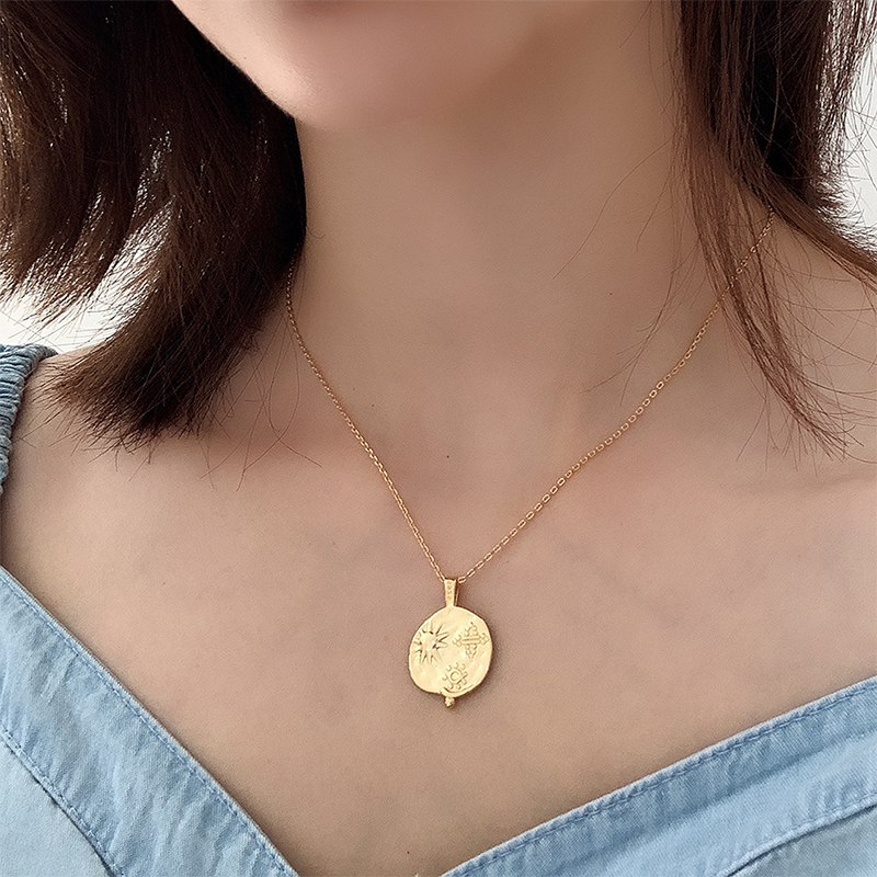 Collier soleil plaqué or