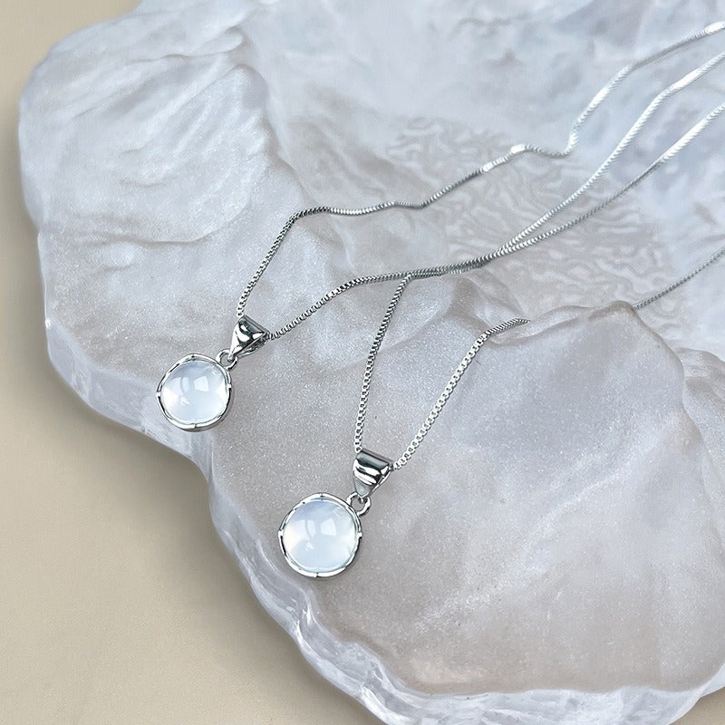 Pendentif rond irrégulier