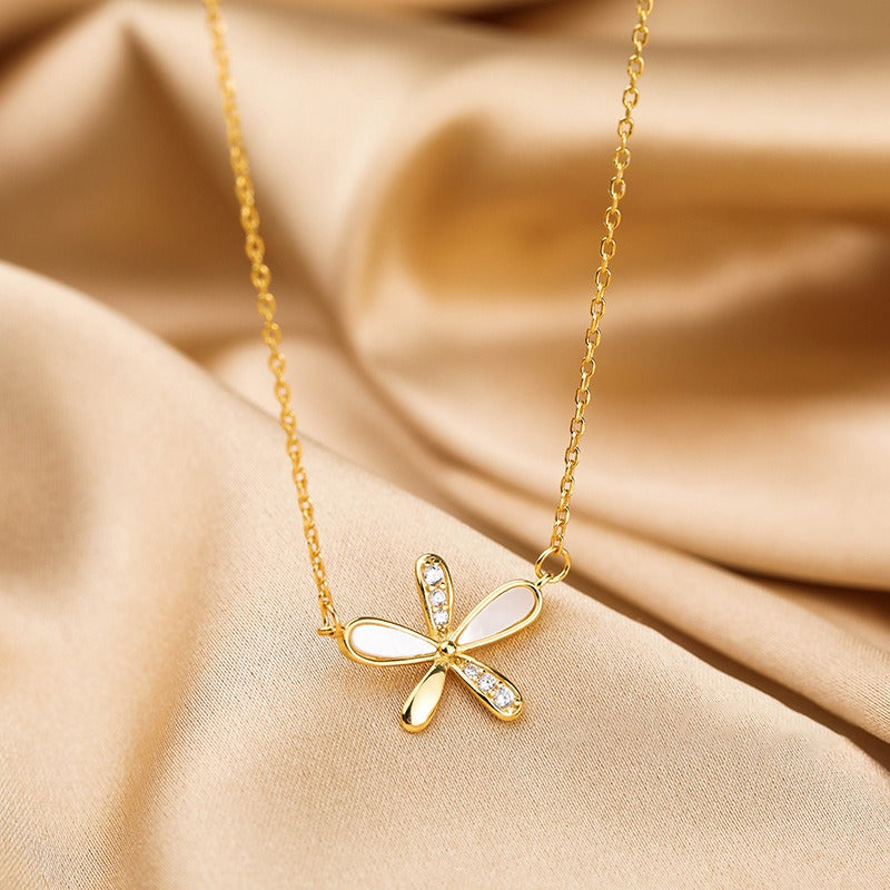 Collier fleur brillante