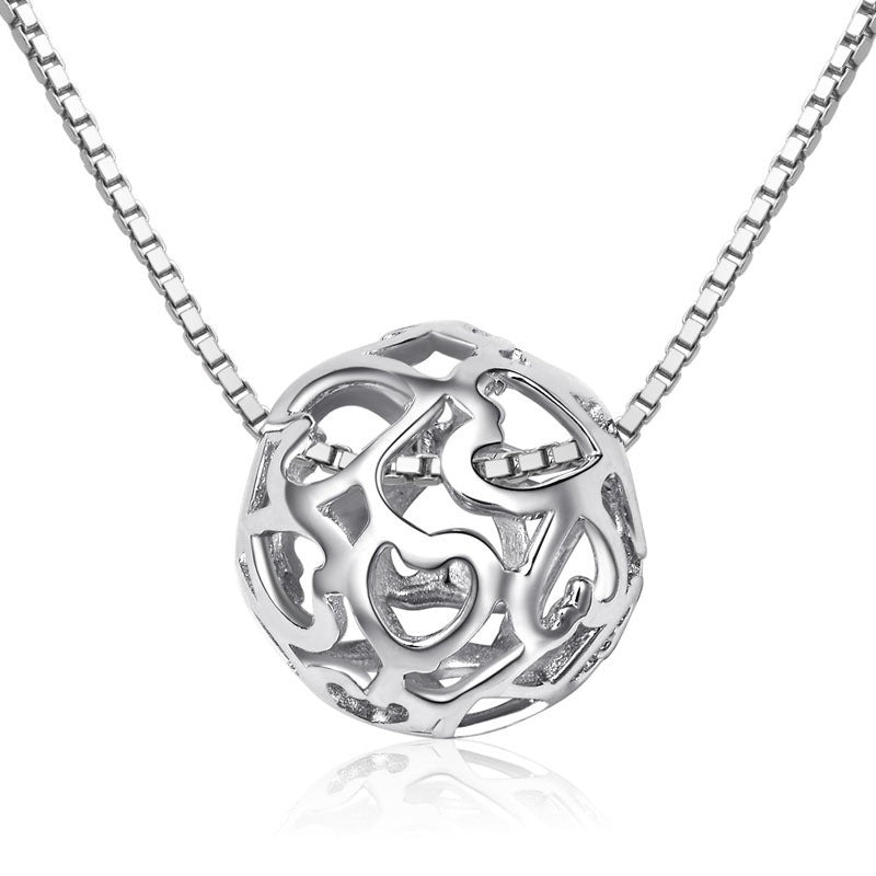 Pendentif boule de cœurs