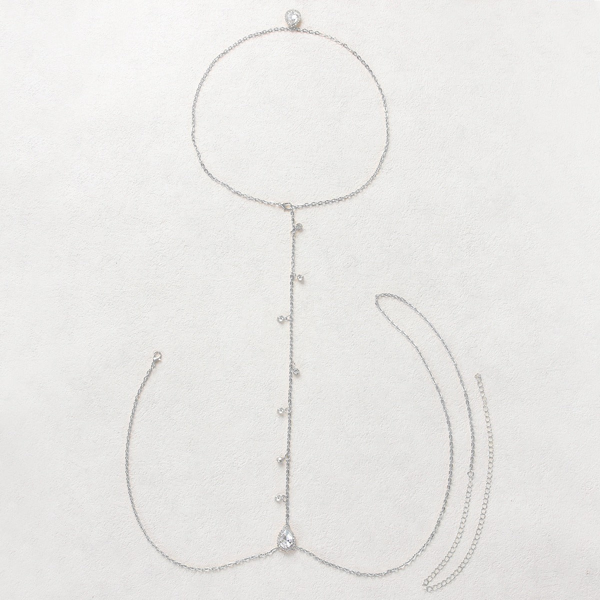 Collier de dos élégant avec pierres