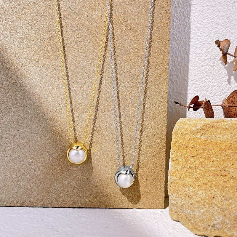 Collier rond avec perle nacrée