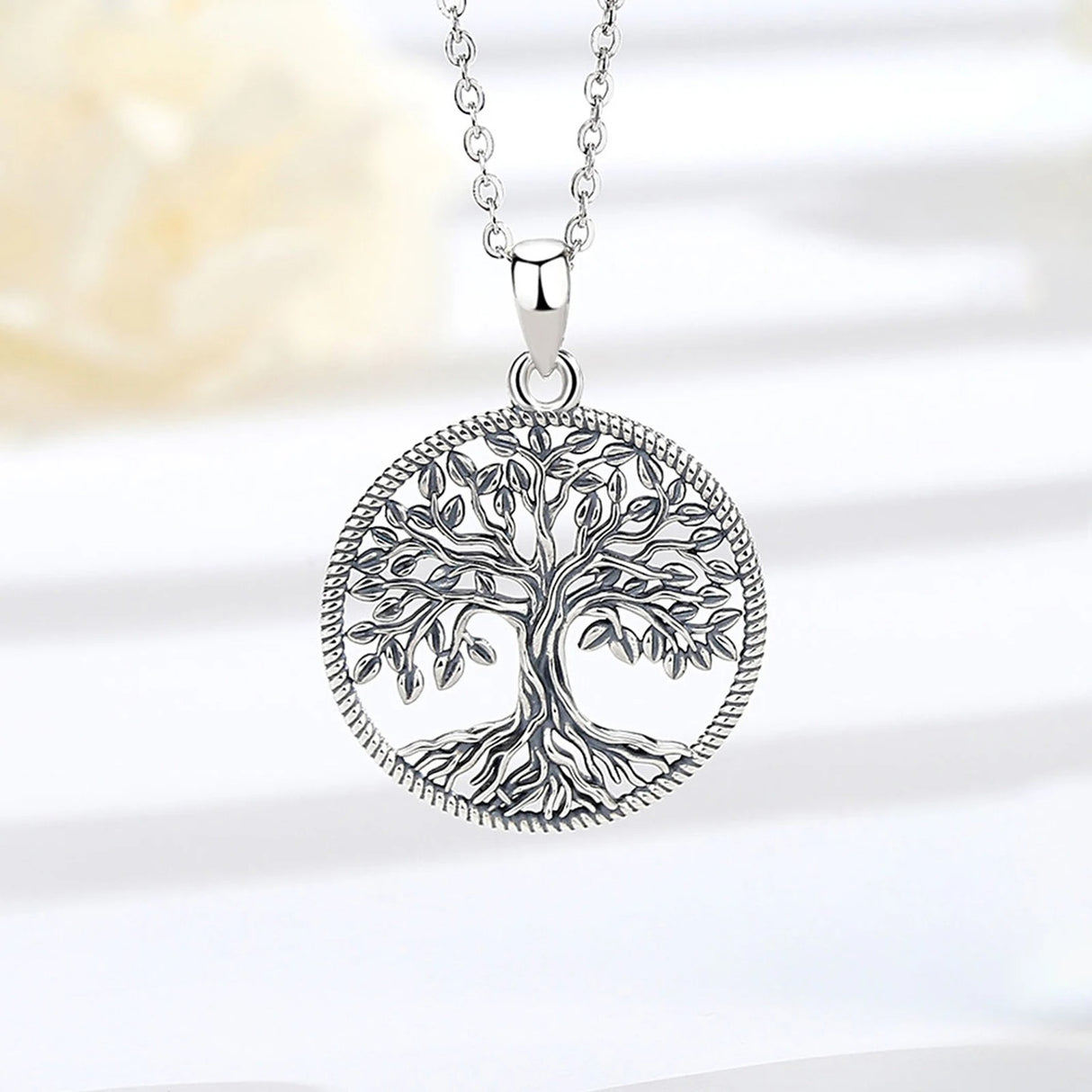 Collier argenté arbre de vie éternel