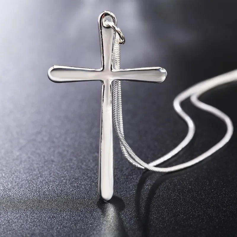 Collier croix moderne