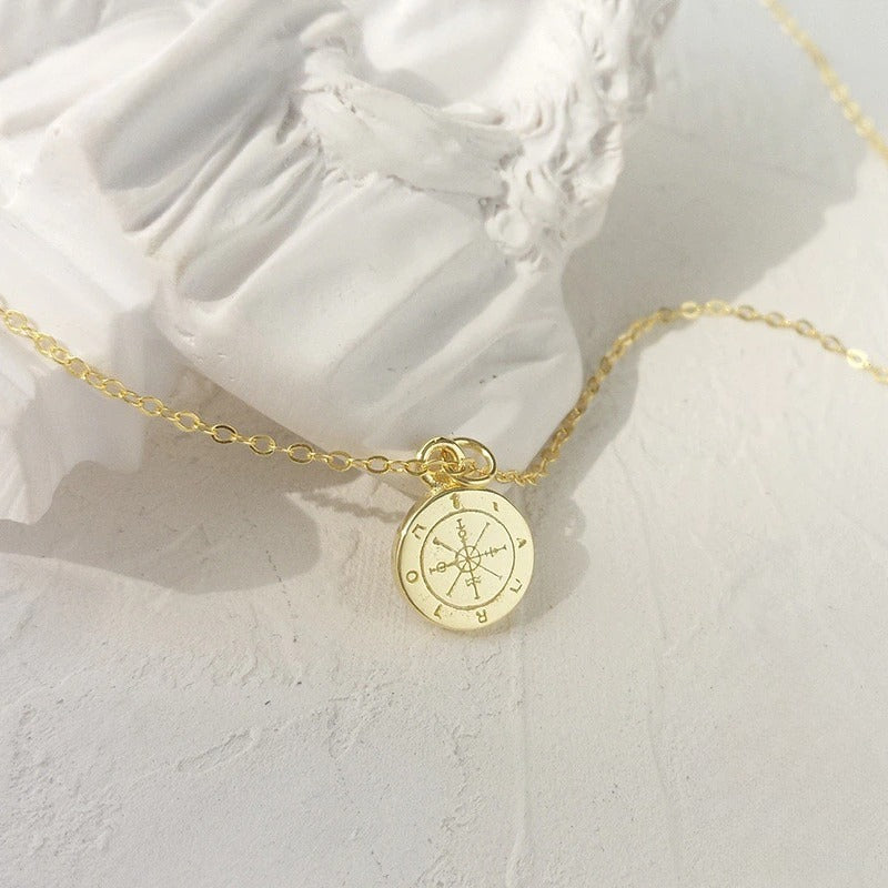 Collier boussole ancienne