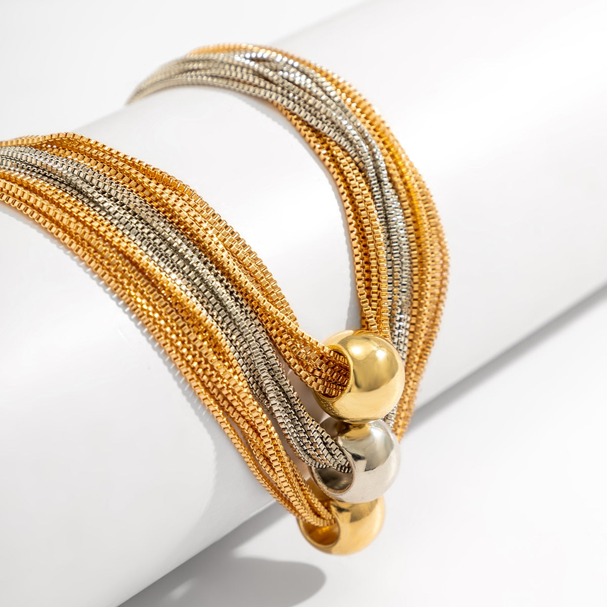 Collier multirang ras de cou