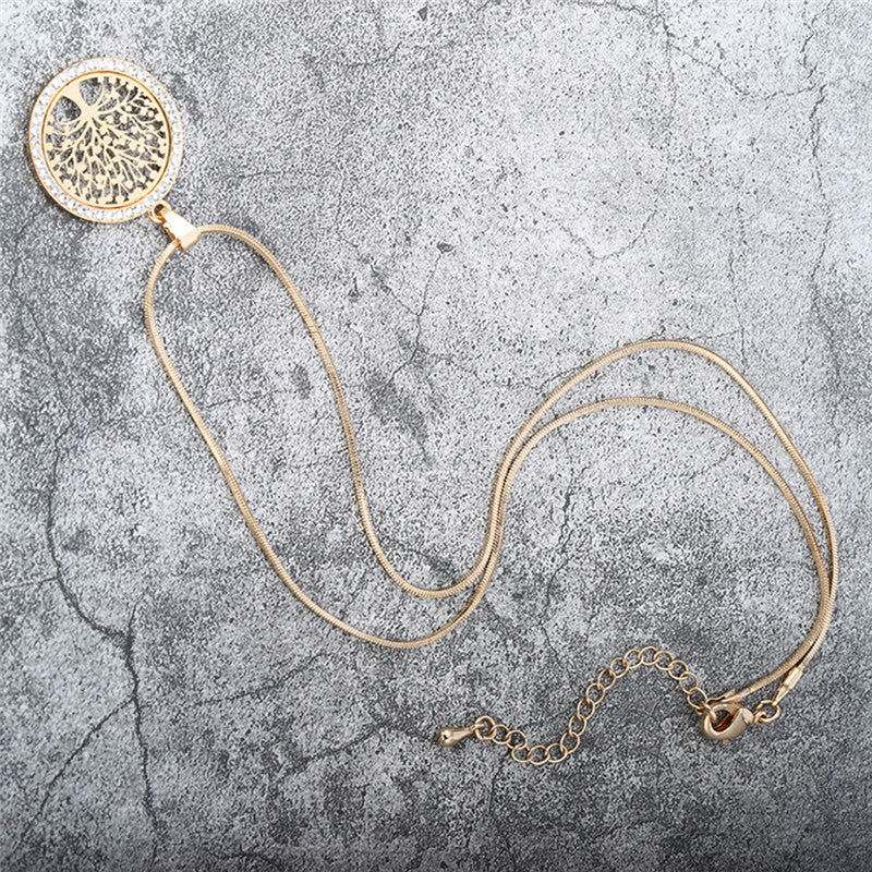 Collier avec pendentif arbre de vie