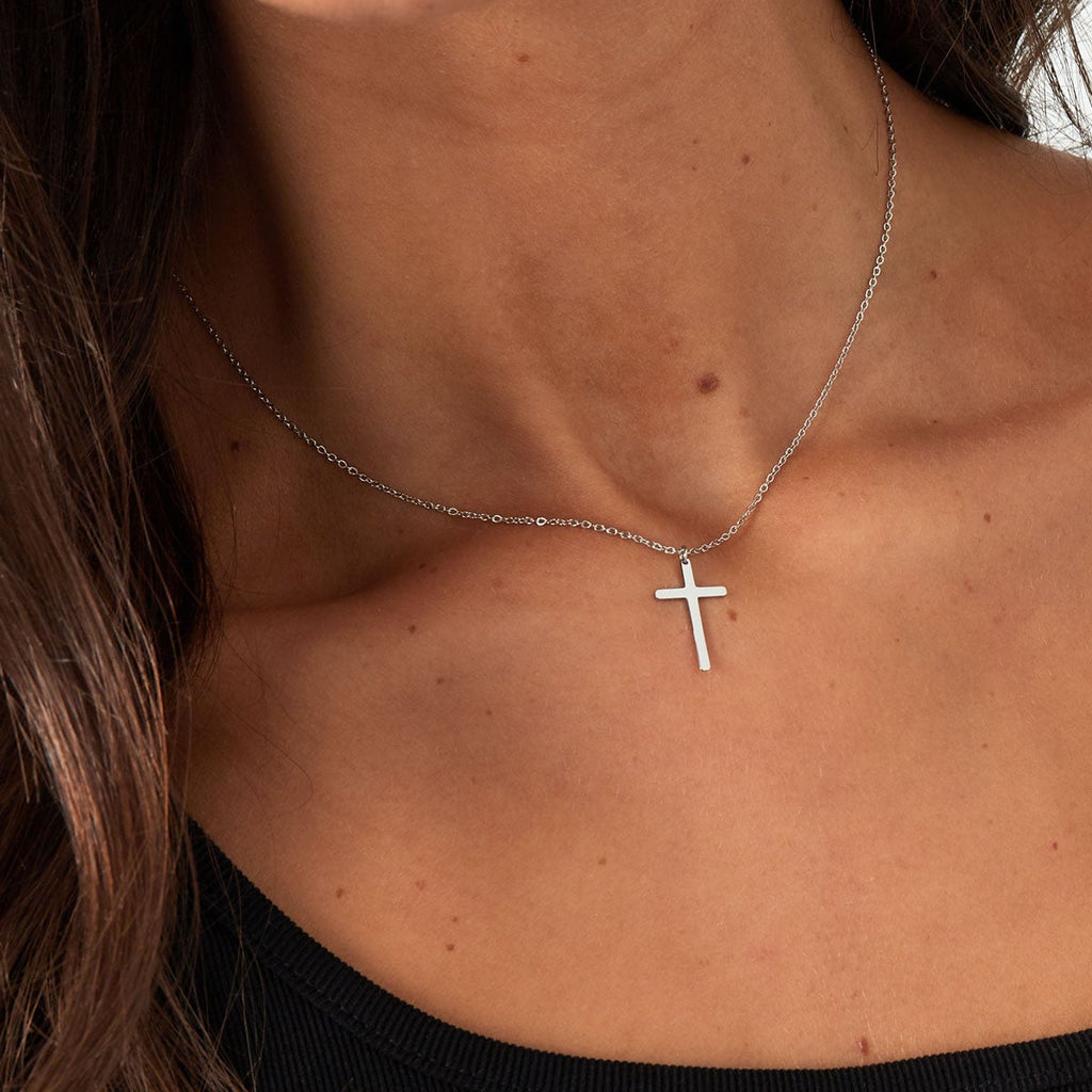 collier breloque croix