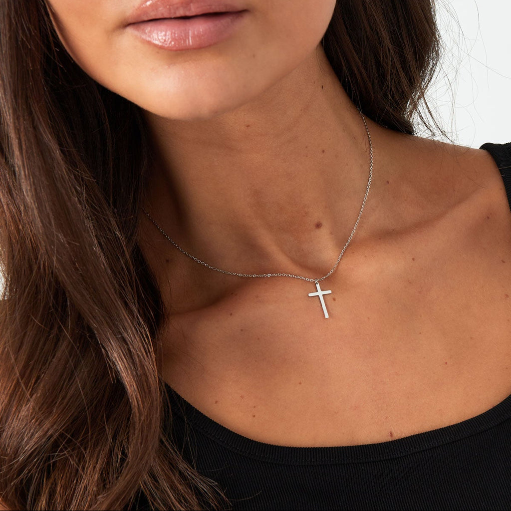 collier breloque croix