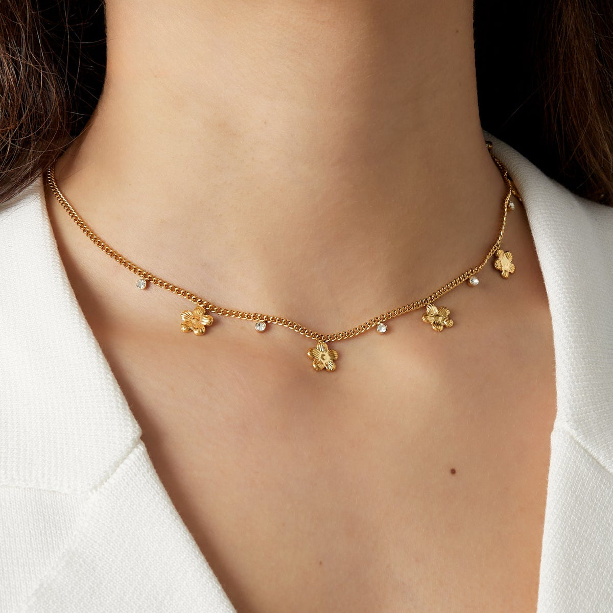collier fleur scintillante
