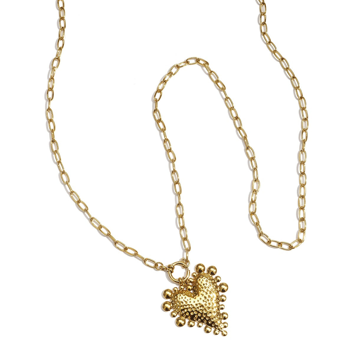 Long collier avec un pendentif en forme de cœur épais