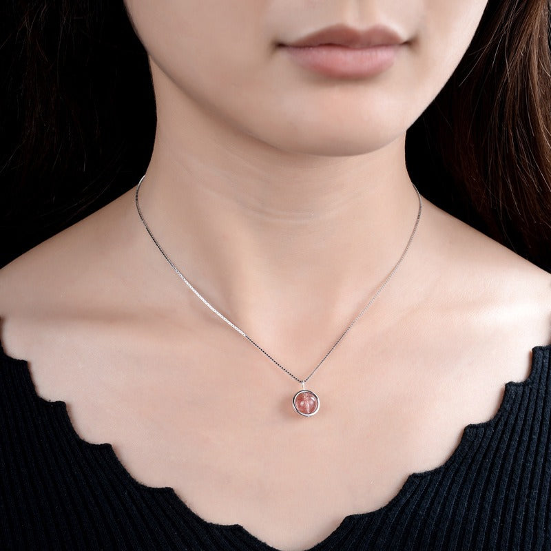 Collier cercle et Quartz rose moderne