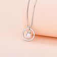 Collier perle dans cercle