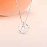 Collier perle dans cercle