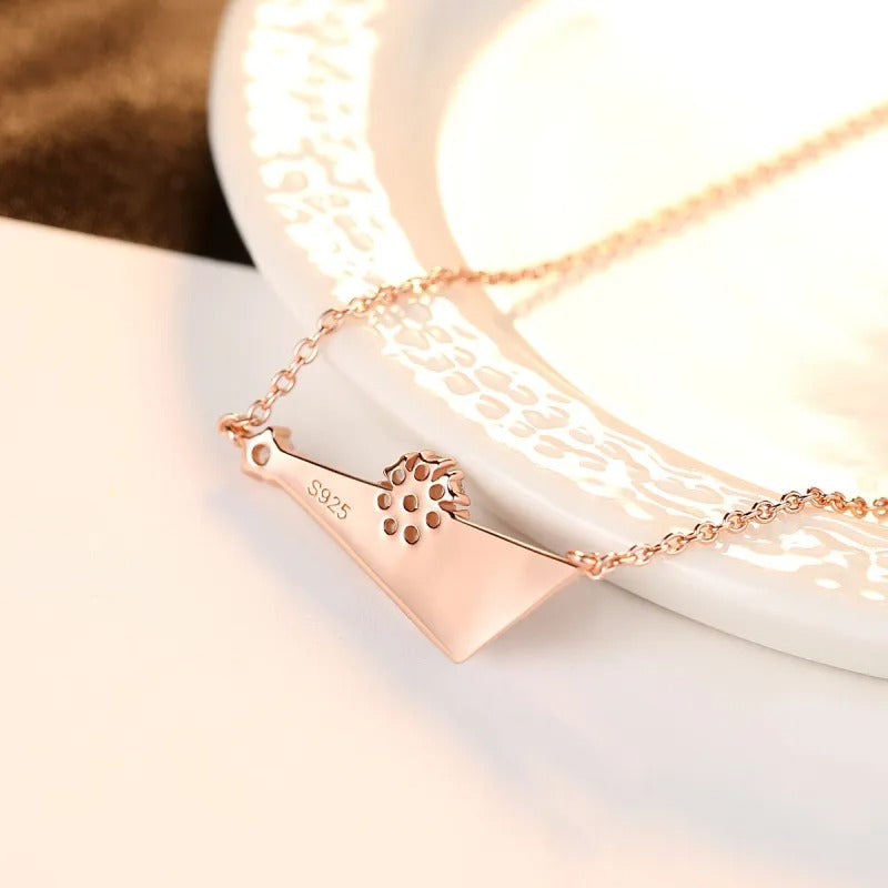 Collier Triangle et Rond Rose Gold géométrique