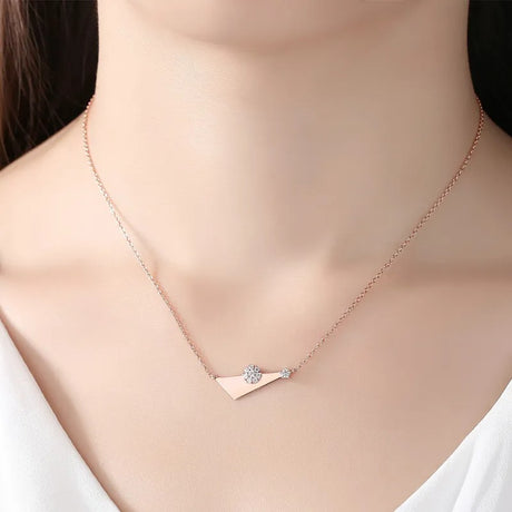 Collier Triangle et Rond Rose Gold moderne