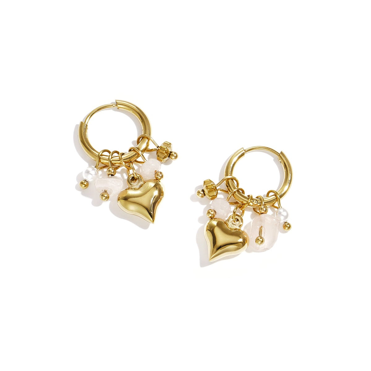 Boucles d'oreilles avec pendentifs en forme de cœur et de perles