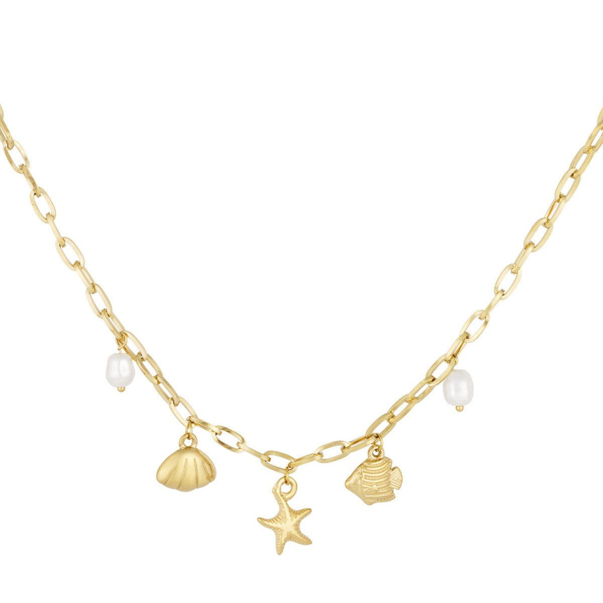 collier court avec breloques de plage