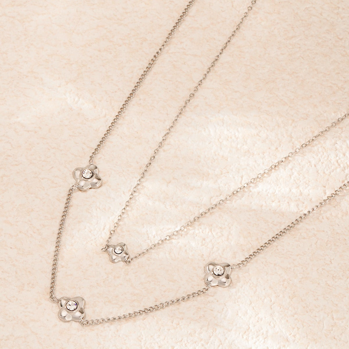 collier fleuri