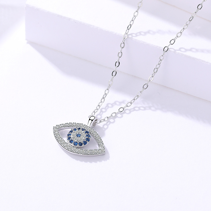 Collier œil argent