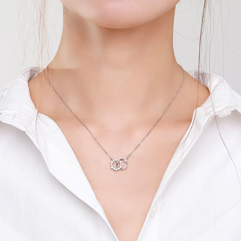 Collier anneau entrelacé argent moderne