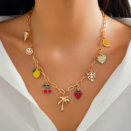 Collier pampilles doré fruits