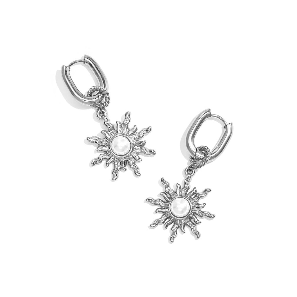 Boucles d'oreilles squovales avec breloque soleil bohème