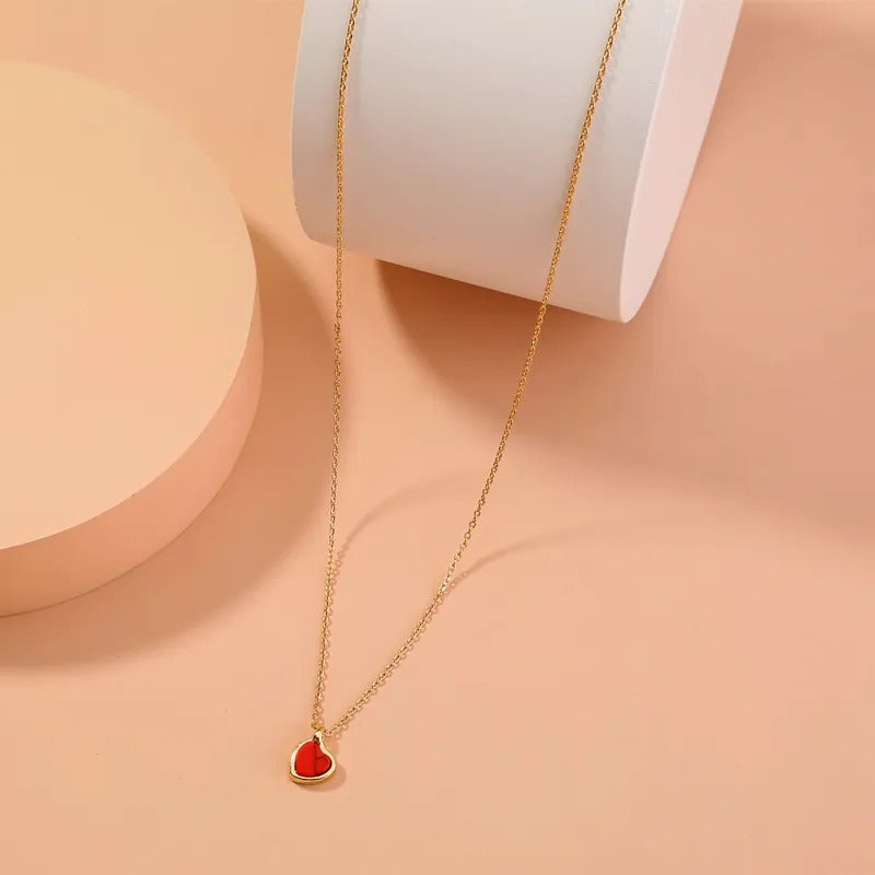 Collier cœur en turquoise rouge