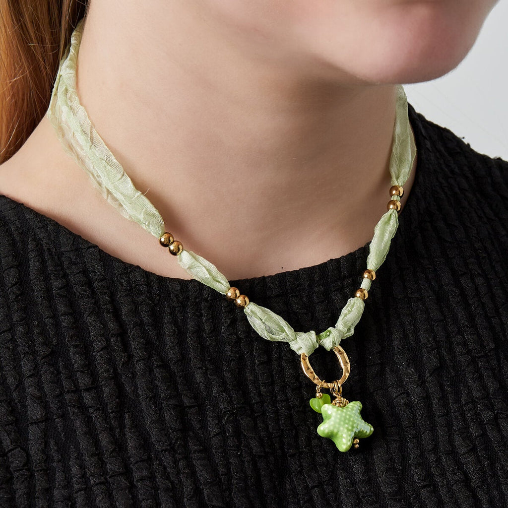 Collier étoilé - Couleur vert et or