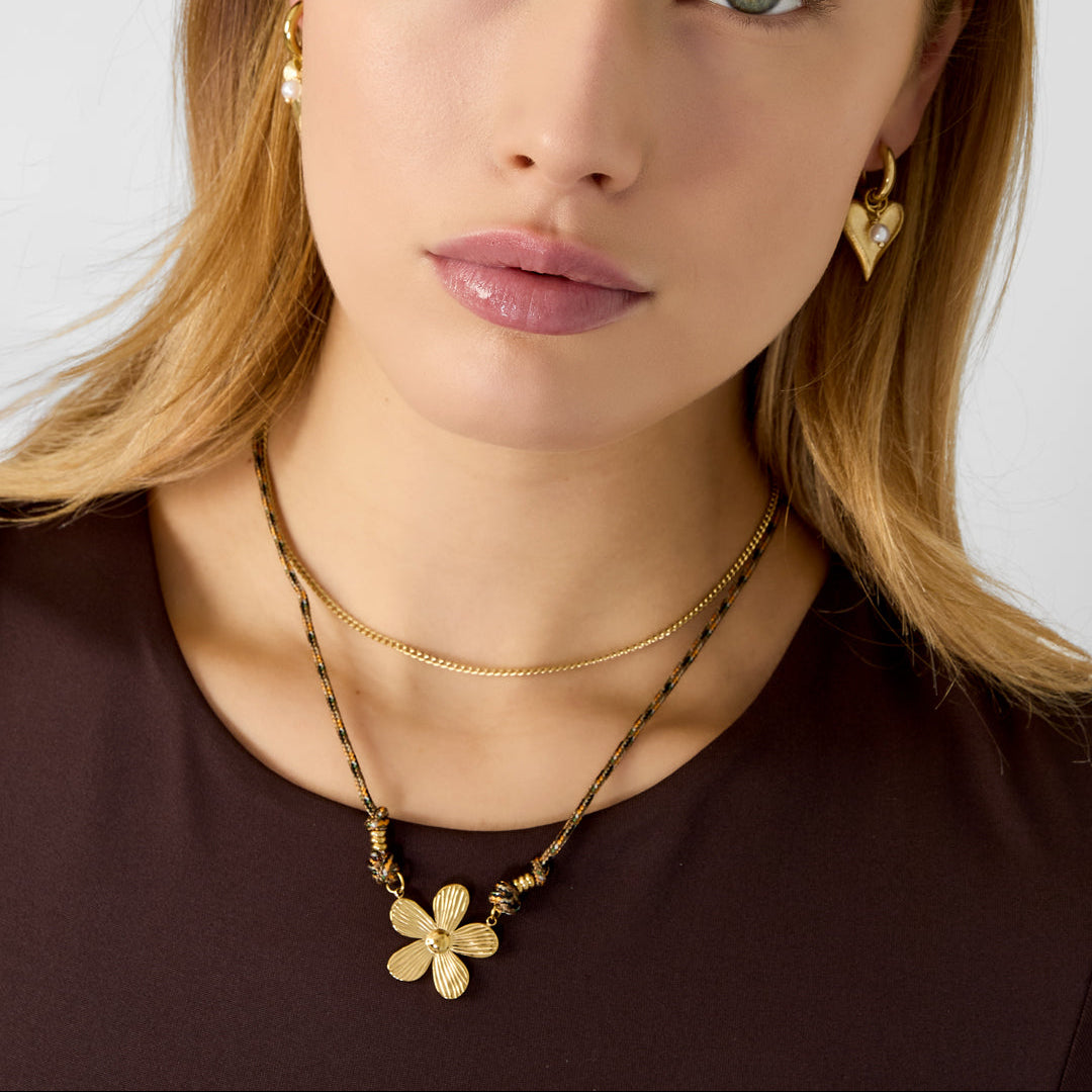 Colliers pendentifs en acier inoxydable Fleur Casual Daily Simple Série Bijoux pour femmes