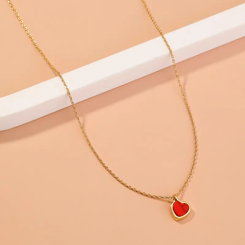 Collier cœur en turquoise rouge