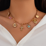 Collier pampilles multicharmes dorées