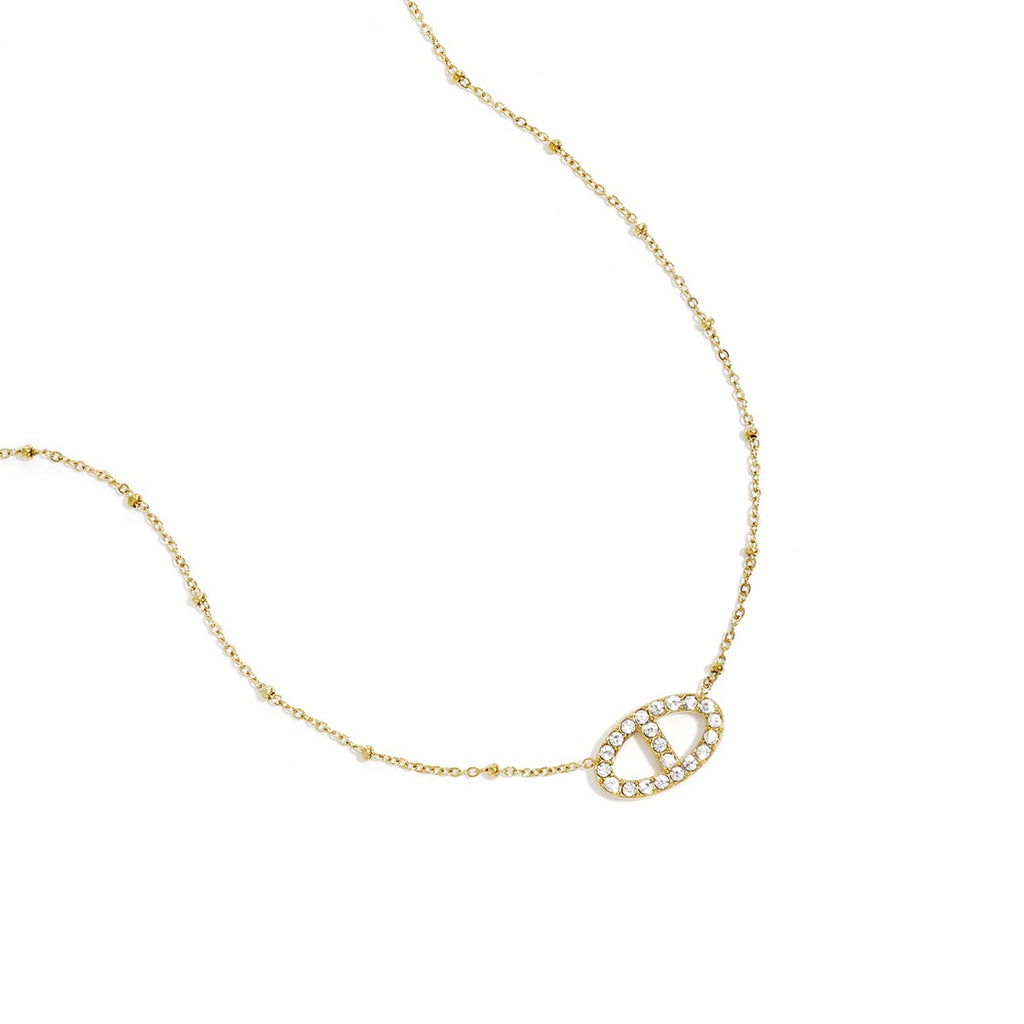 Collier avec pendentif ovale orné