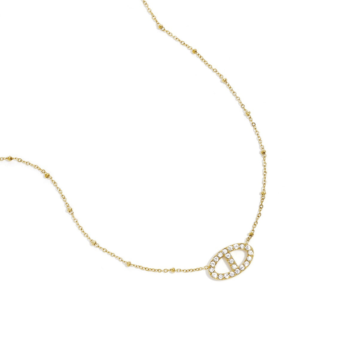 Collier avec pendentif ovale orné