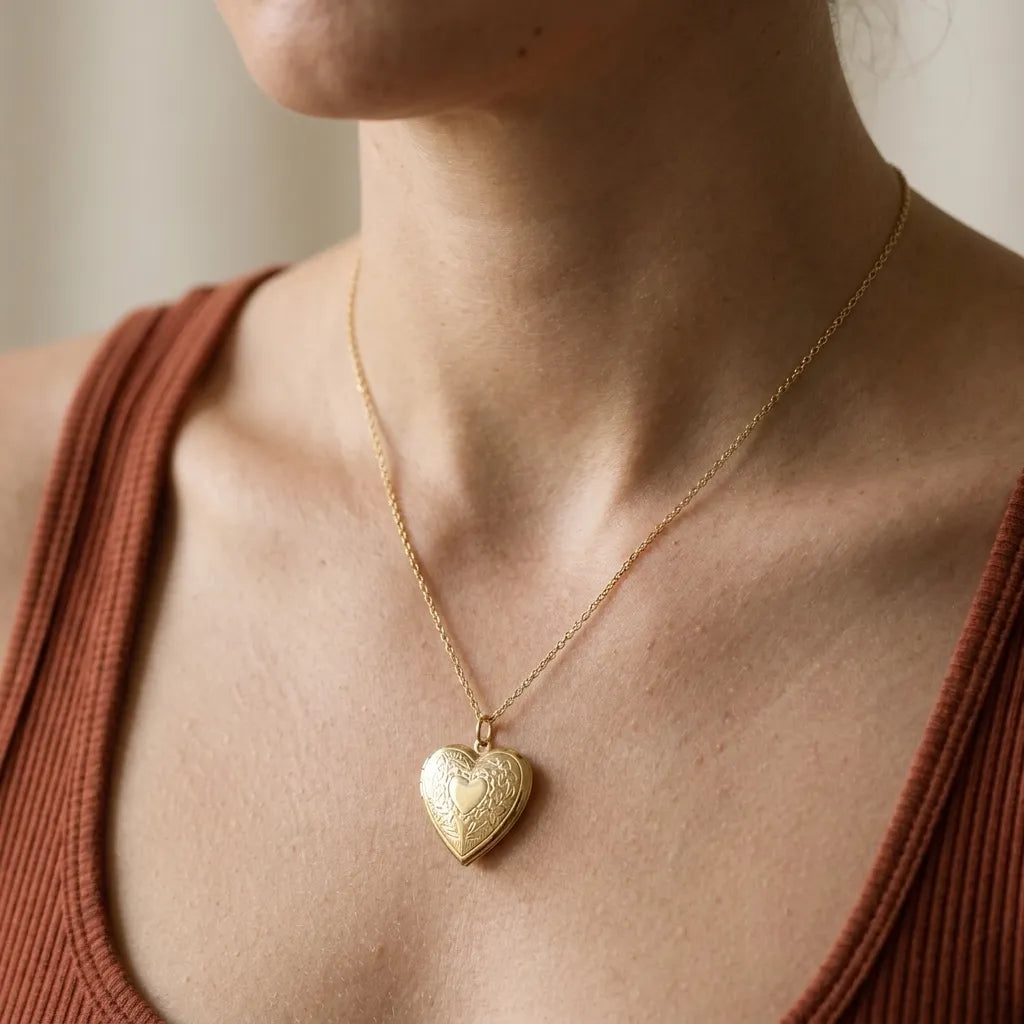 Collier médaillon photo cœur doré