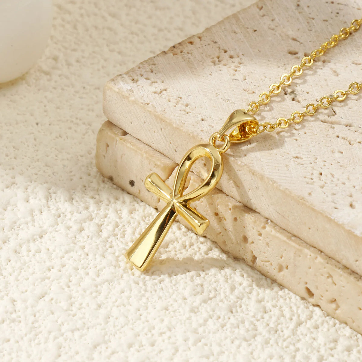 Collier pendentif croix Ankh doré