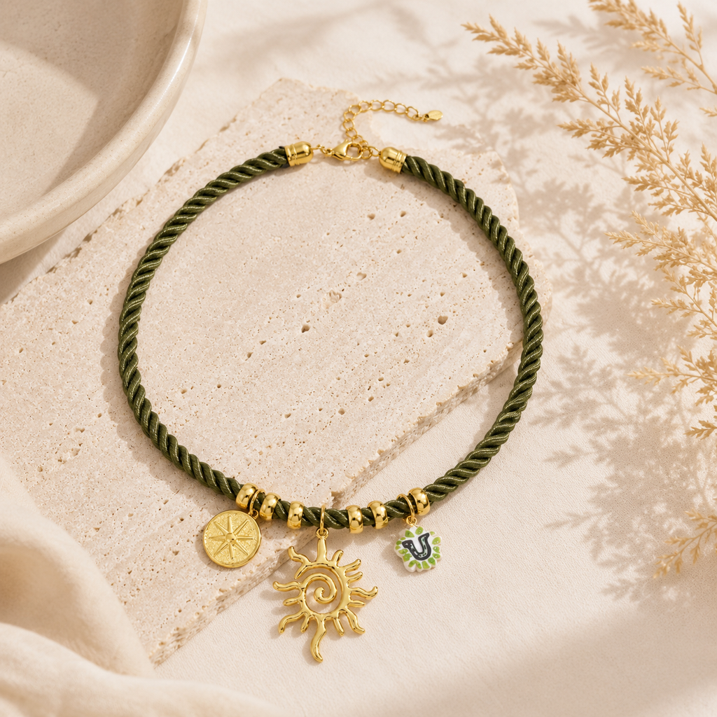 Collier cordon pendentif soleil vert