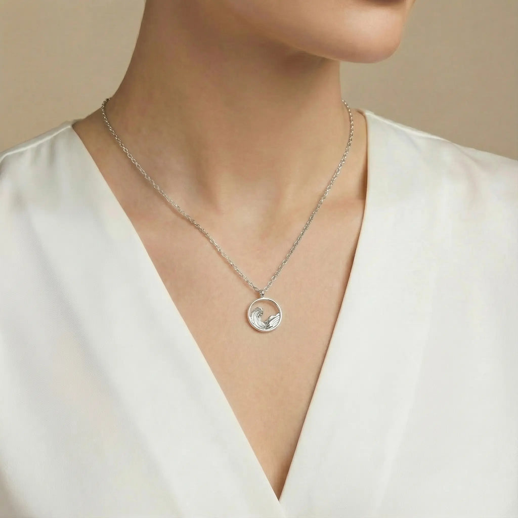 Collier rond avec motif montagne