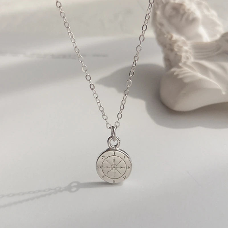 Collier boussole ancienne argenté