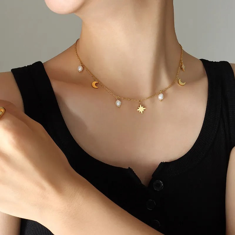 Collier lune et étoiles doré