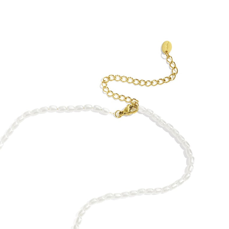 Collier perles d'imitation multi-breloques poisson émail