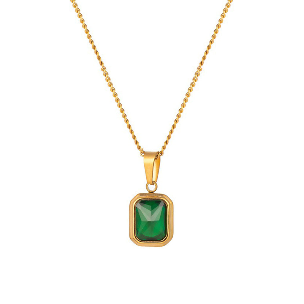 Collier pendentif pierre verte doré